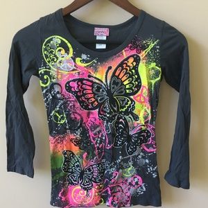 Like-new girls graphic shirt with embellishments